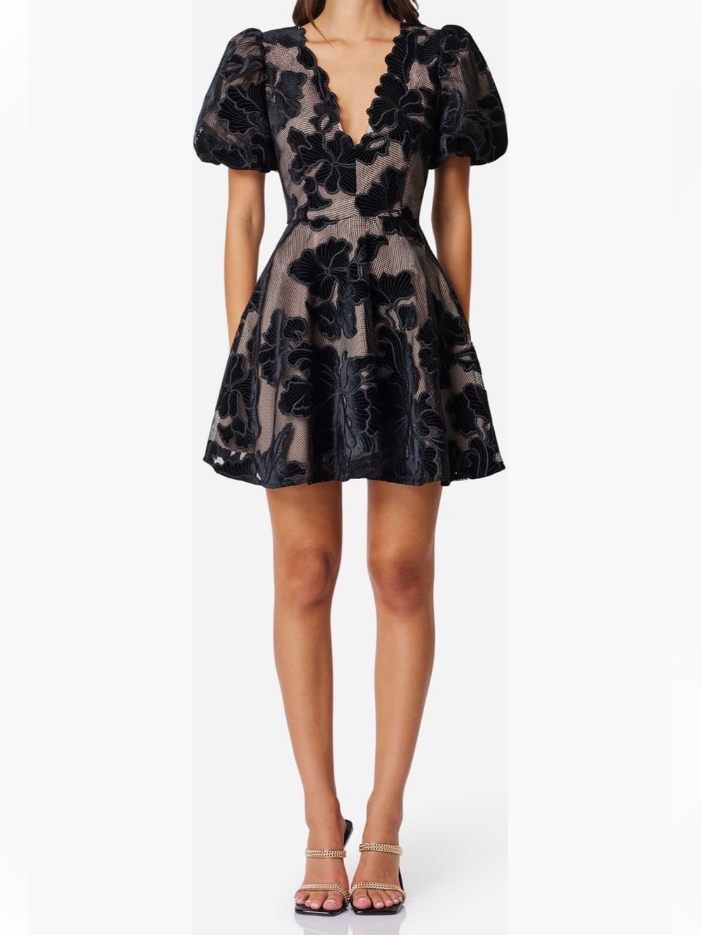 Elliatt Zara Flower Appliqué Fit & Flare Mini Dress